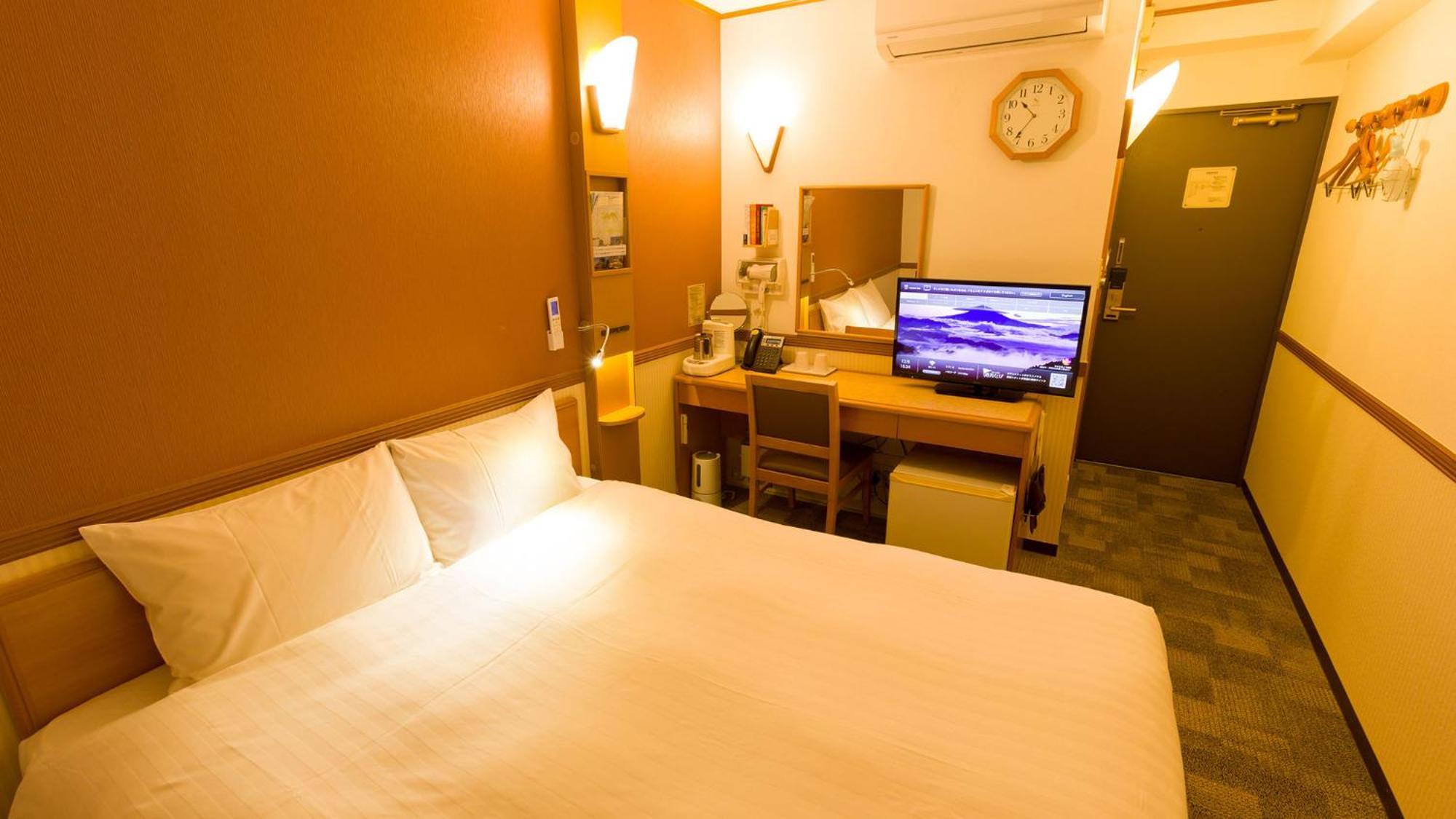 Toyoko Inn Okayama Eki Nishi Guchi Migi Room photo